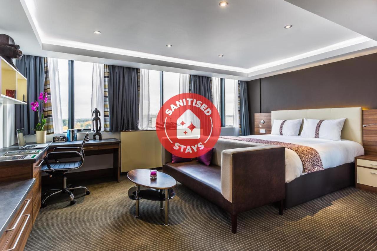 Livin' Serviced Apartments Watford  Esterno foto