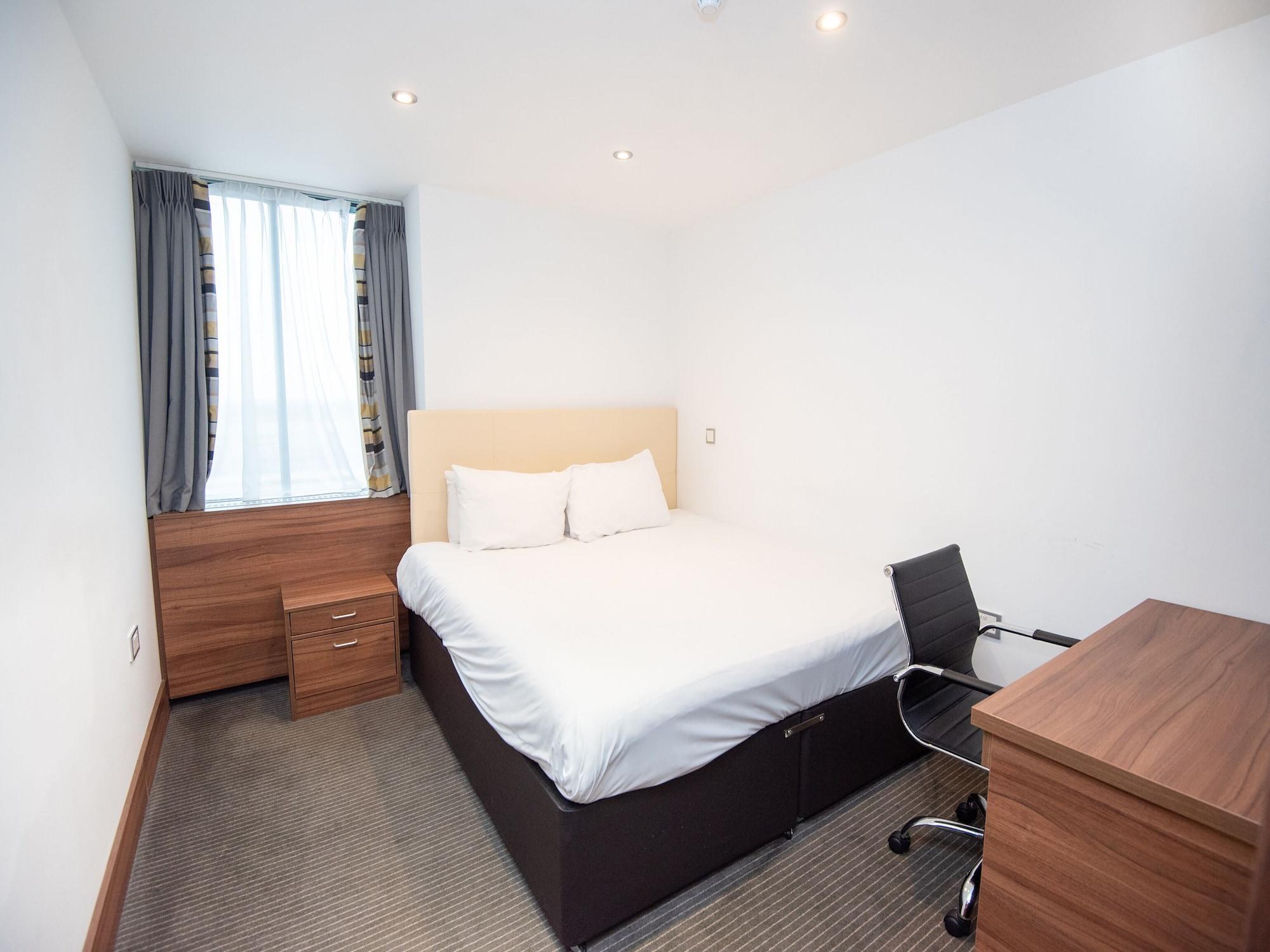 Livin' Serviced Apartments Watford  Esterno foto