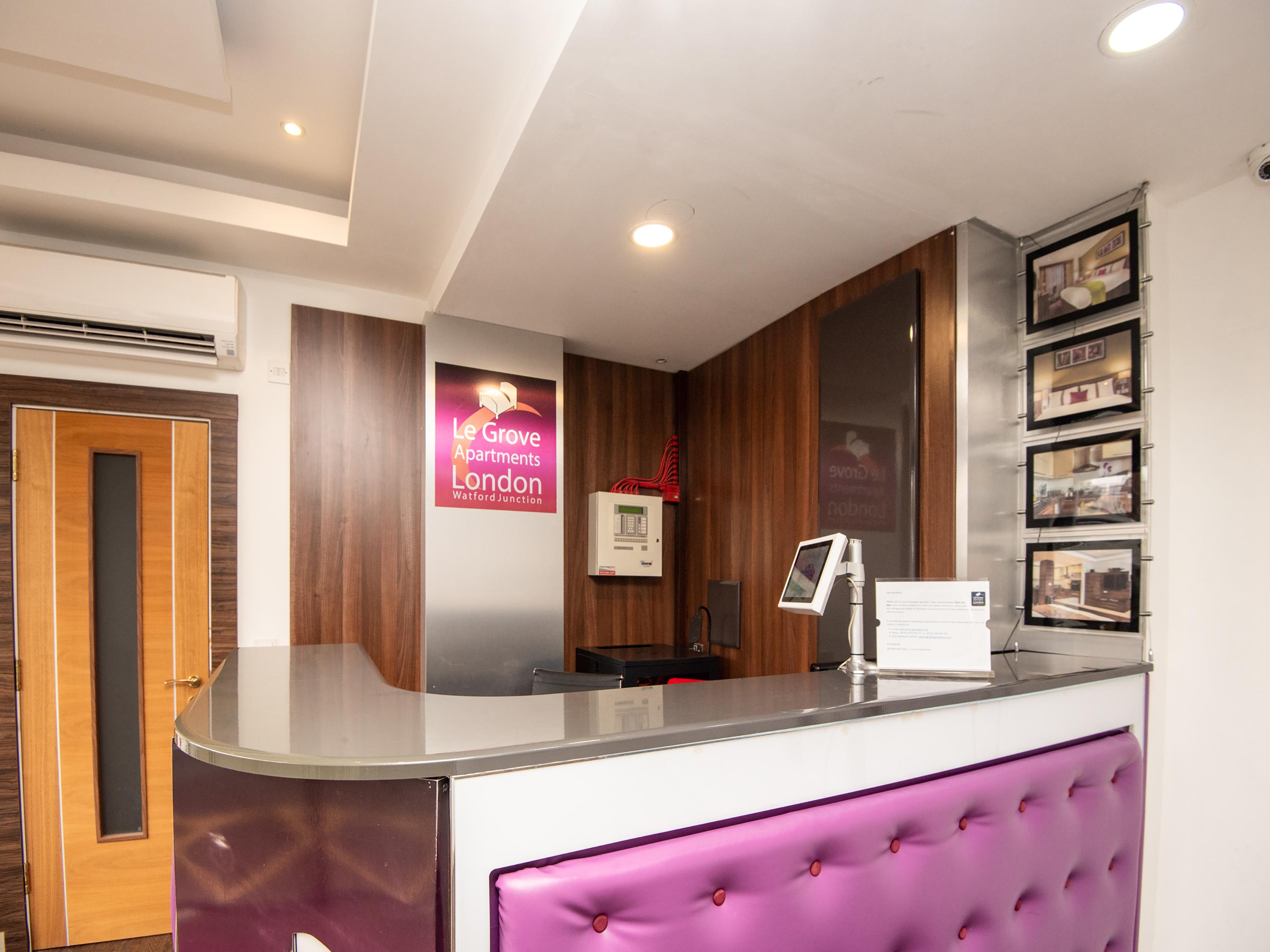 Livin' Serviced Apartments Watford  Esterno foto