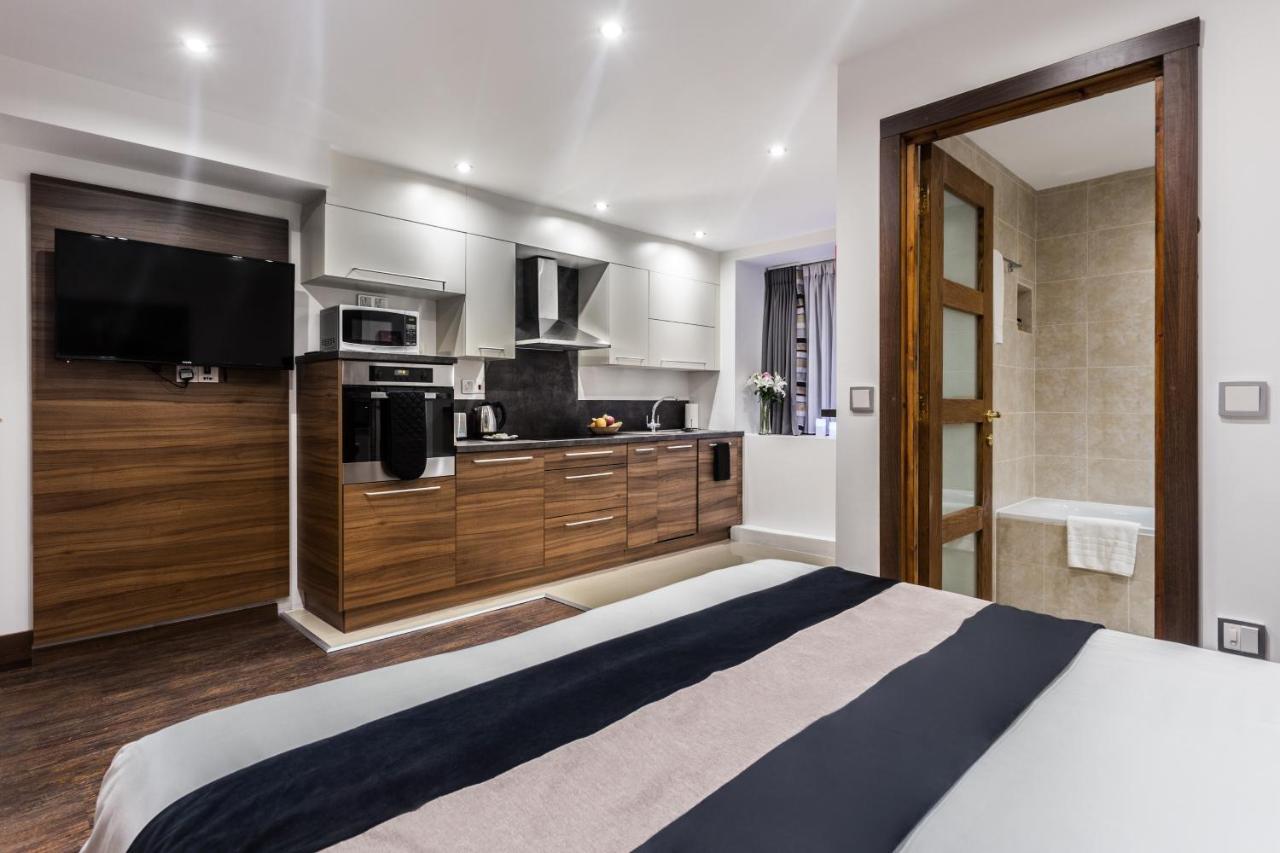 Livin' Serviced Apartments Watford  Esterno foto